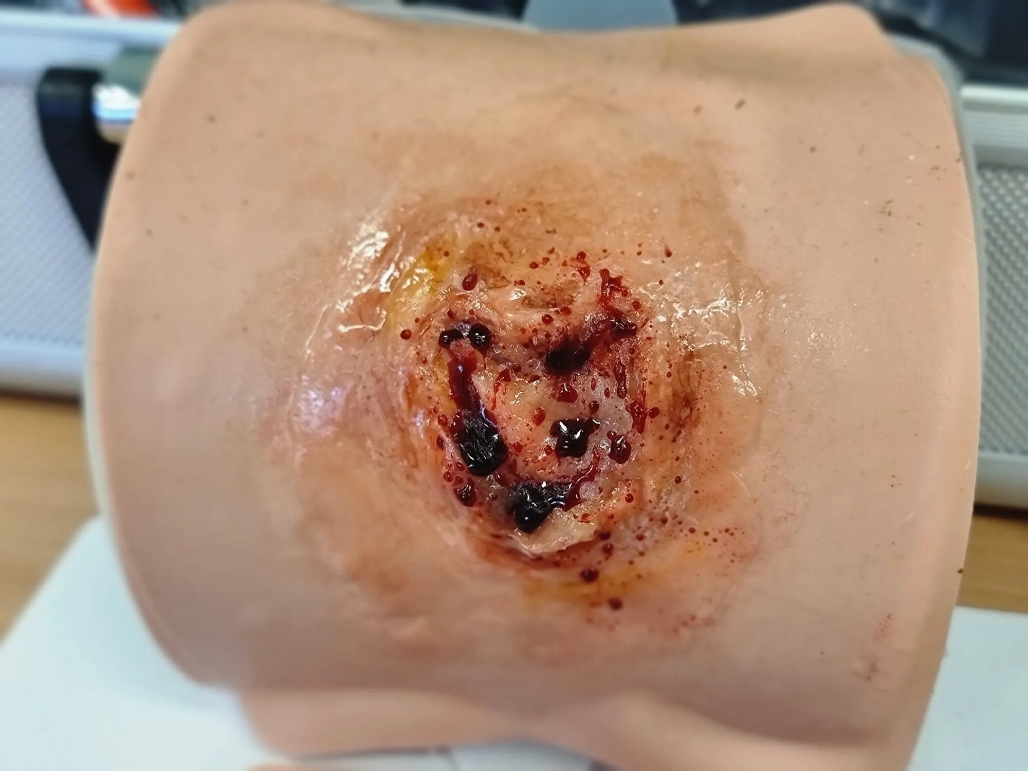 Wound on task trainer